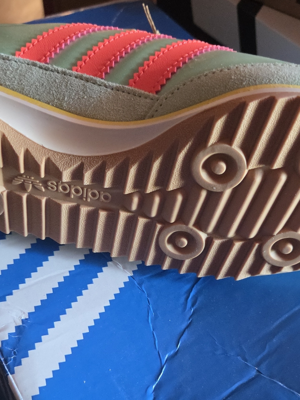 adidas SL 72 OG W Size 8.5 Retro Mint Green Sneakers with Coral Stripes Blue Box - Picture 6 of 7